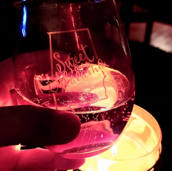 Meet your Posher, Candice - Picture 2 of 10